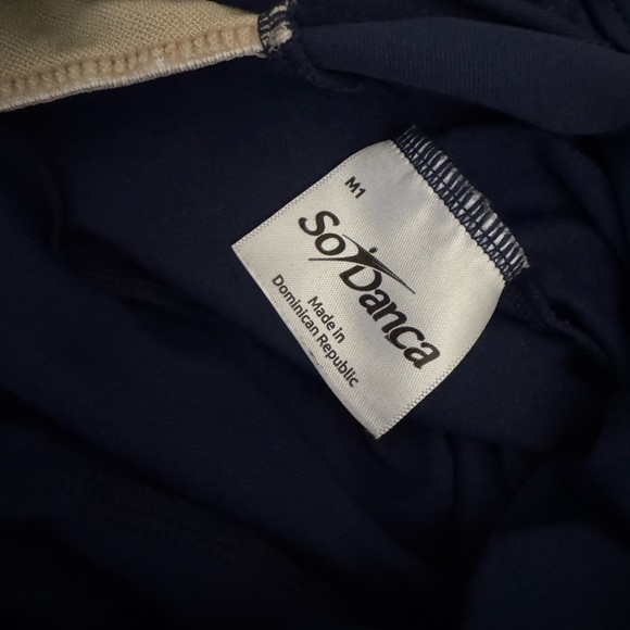 SO DANCA Girls Leotard Medium 10/12 - Picture 2 of 4